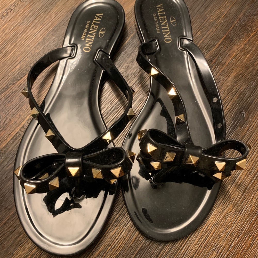 Valentino rockstud flipflops